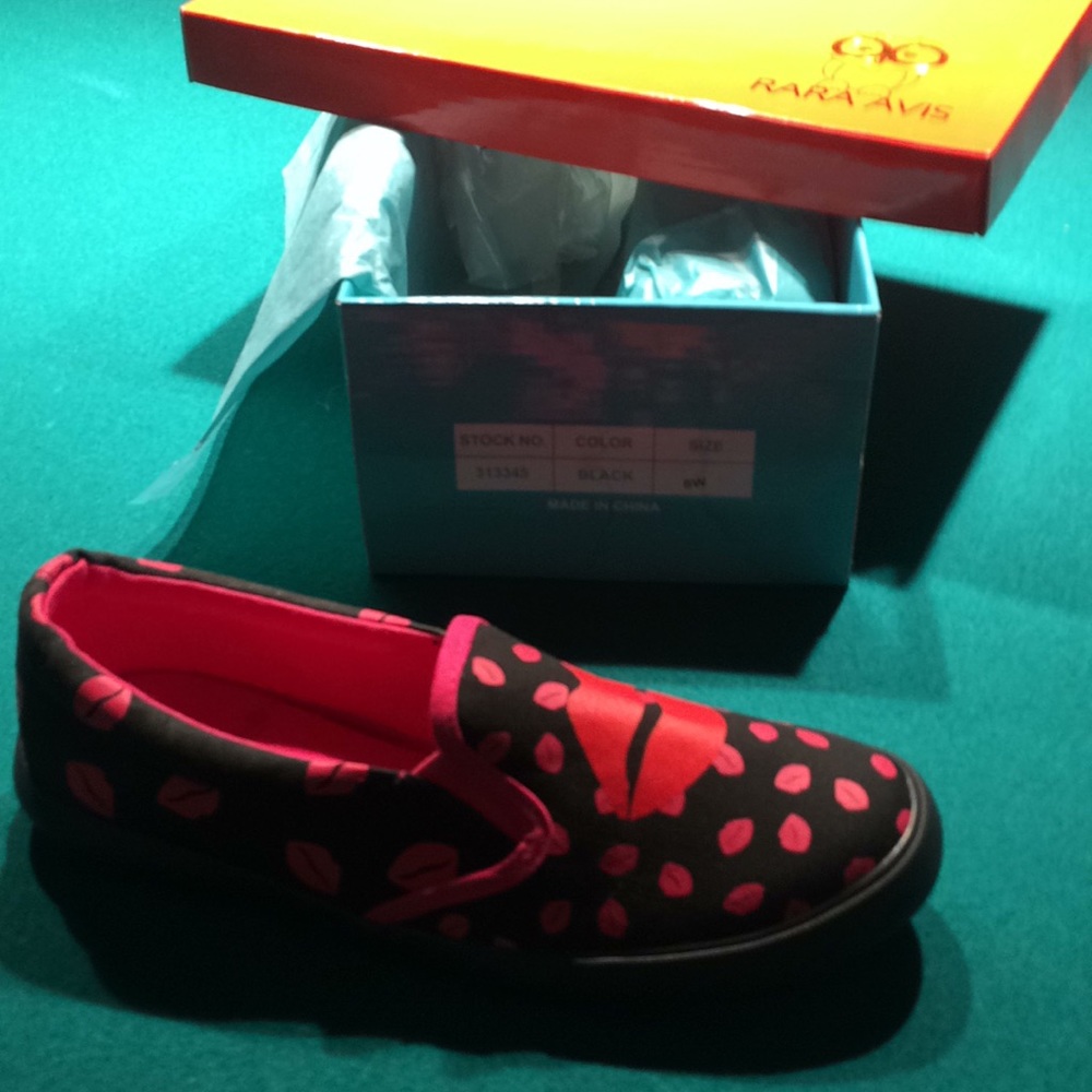Shoe